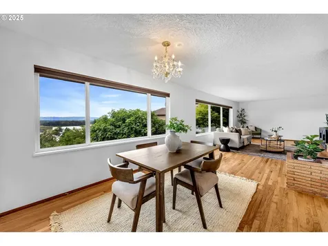 4208 NW Olive Street Vancouver WA 98660