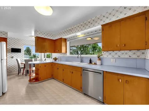 4208 NW Olive Street Vancouver WA 98660