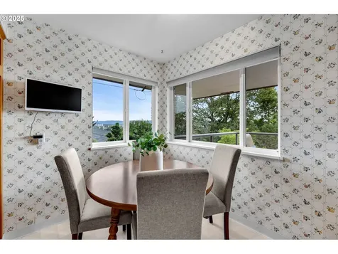 4208 NW Olive Street Vancouver WA 98660