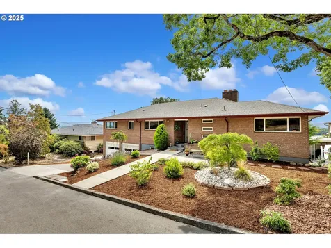 4208 NW Olive Street Vancouver WA 98660