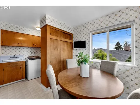 4208 NW Olive Street Vancouver WA 98660
