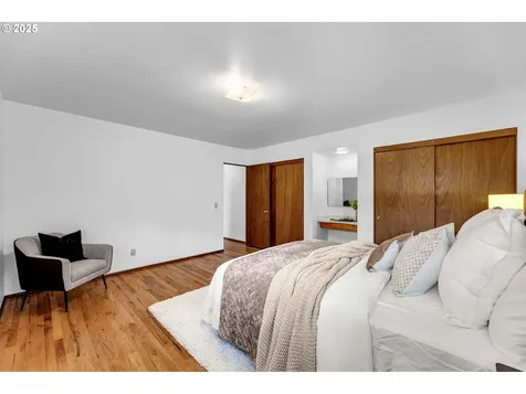 4208 NW Olive Street Vancouver WA 98660