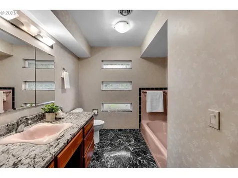 4208 NW Olive Street Vancouver WA 98660