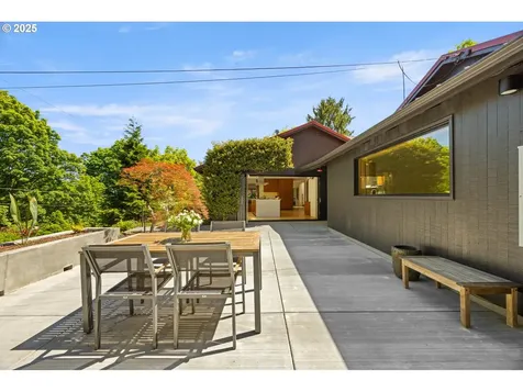 2930 NW Quimby Street Portland OR 97210