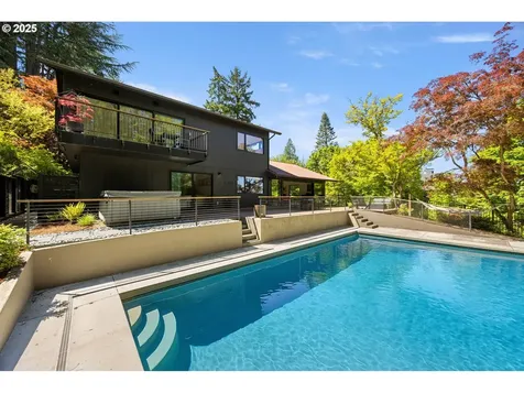 2930 NW Quimby Street Portland OR 97210