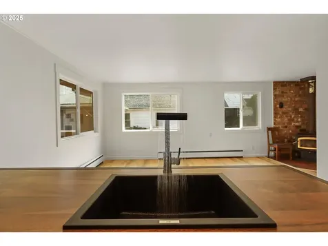 1272 N Main Avenue White Salmon WA 98672