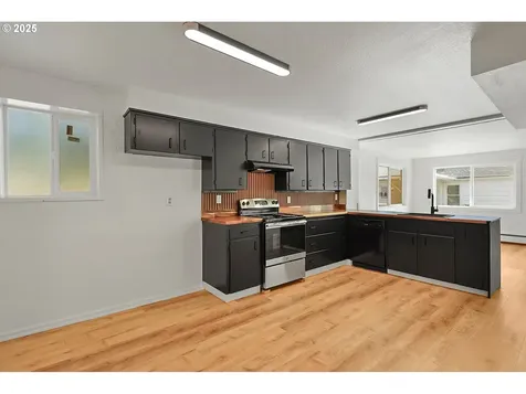 1272 N Main Avenue White Salmon WA 98672