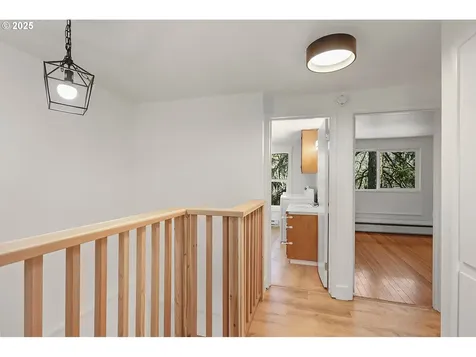 1272 N Main Avenue White Salmon WA 98672