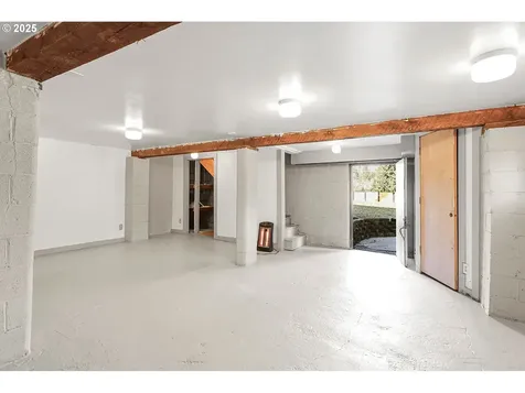 1272 N Main Avenue White Salmon WA 98672