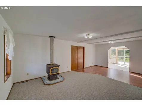 34009 Territory Road Oysterville WA 98641
