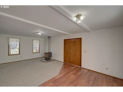 34009 Territory Road Oysterville WA 98641