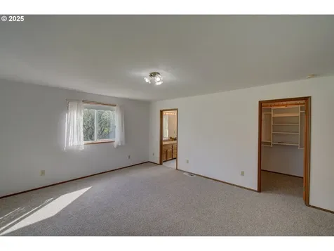 34009 Territory Road Oysterville WA 98641