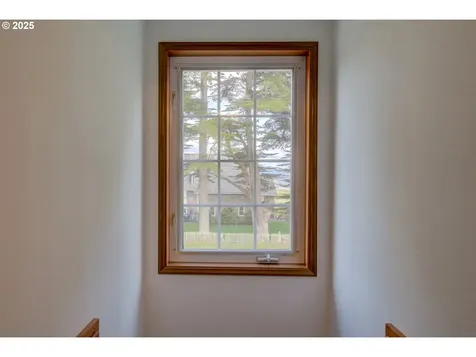 34009 Territory Road Oysterville WA 98641