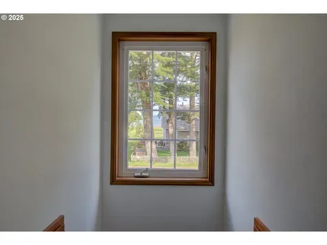 34009 Territory Road Oysterville WA 98641