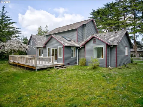 34009 Territory Road Oysterville WA 98641