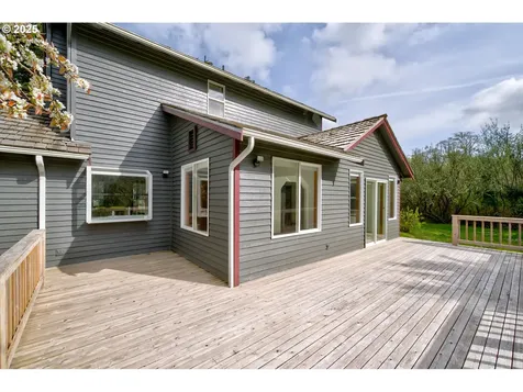 34009 Territory Road Oysterville WA 98641
