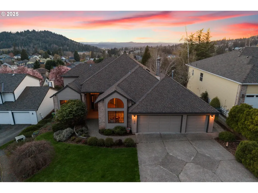 12401 SE 126th Avenue Happy Valley OR 97086