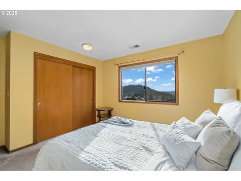 12401 SE 126th Avenue Happy Valley OR 97086