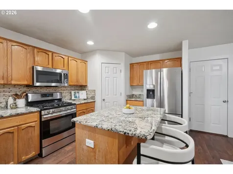 1806 NE 177th Avenue Vancouver WA 98684