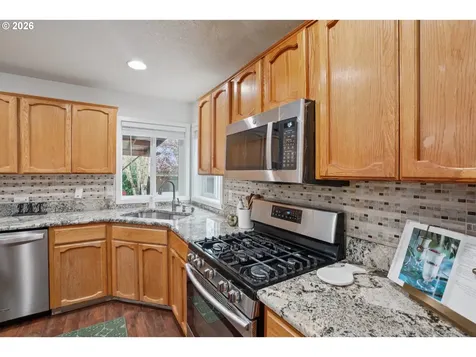 1806 NE 177th Avenue Vancouver WA 98684