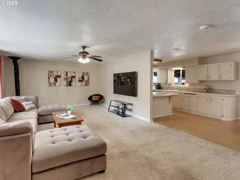 16920 S Howards Mill Road Beavercreek OR 97004