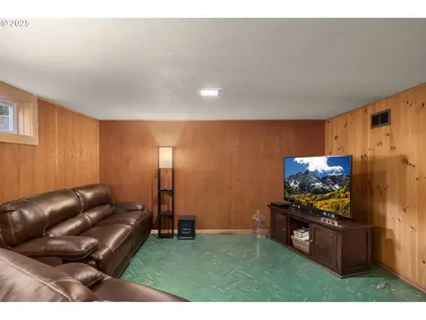 5110 SE Harold Street Portland OR 97206