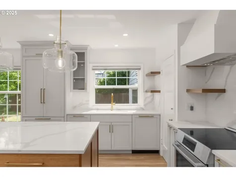 5110 SE Harold Street Portland OR 97206