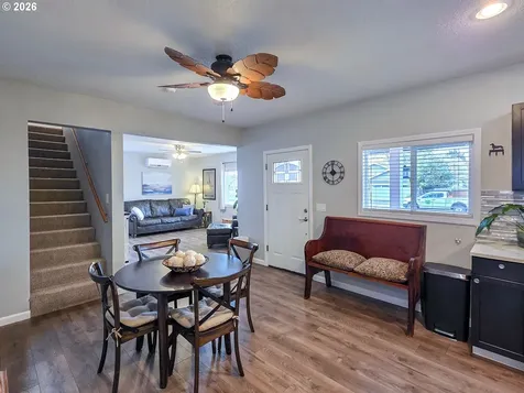 1214 N Clark Street Cornelius OR 97113