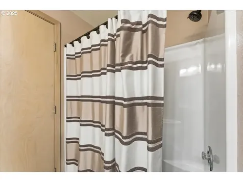 13410 NW 13th Avenue Vancouver WA 98685