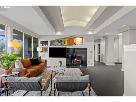 14400 Uplands Drive Lake Oswego OR 97034