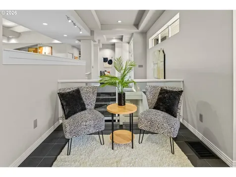 14400 Uplands Drive Lake Oswego OR 97034