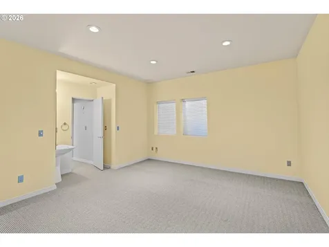 14400 Uplands Drive Lake Oswego OR 97034