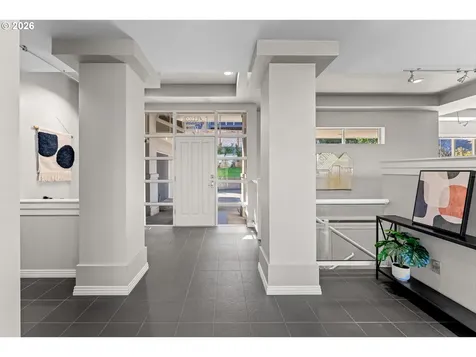 14400 Uplands Drive Lake Oswego OR 97034