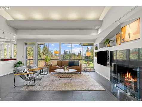 14400 Uplands Drive Lake Oswego OR 97034