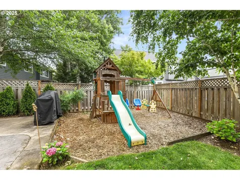16800 NW Paddington Drive Beaverton OR 97006