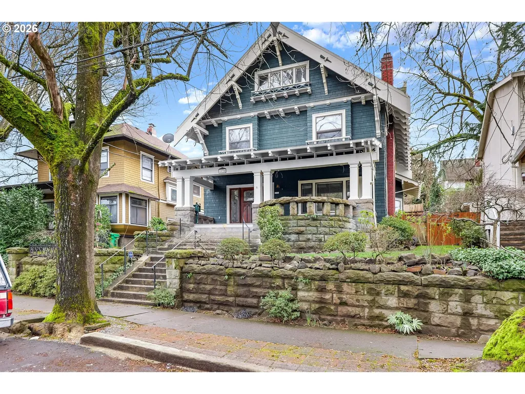 2936 SE Taylor Street Portland OR 97214