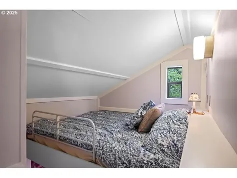 25 Da Vinci Street Lake Oswego OR 97035