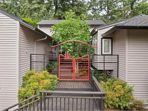 25 Da Vinci Street Lake Oswego OR 97035