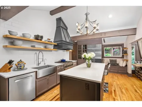 25 Da Vinci Street Lake Oswego OR 97035