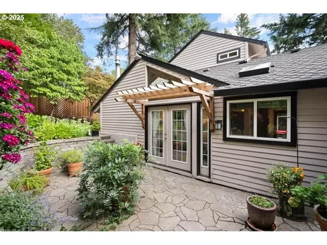 25 Da Vinci Street Lake Oswego OR 97035