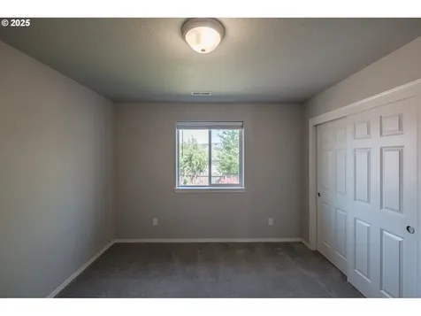 1214 Cessna Court Sweet Home OR 97386