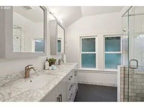3731 NE 37th Avenue Portland OR 97212