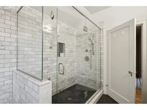 3731 NE 37th Avenue Portland OR 97212