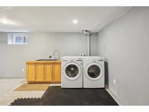 3731 NE 37th Avenue Portland OR 97212