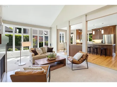4062 Pfeifer Court Lake Oswego OR 97035
