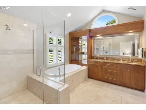 4062 Pfeifer Court Lake Oswego OR 97035
