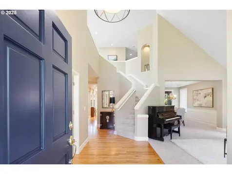 4062 Pfeifer Court Lake Oswego OR 97035
