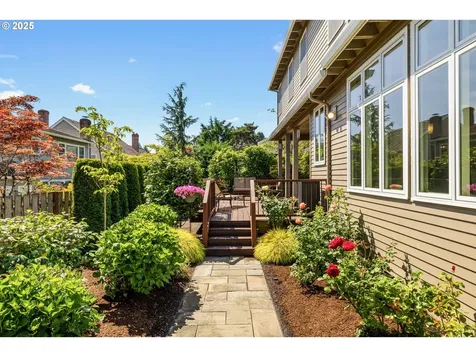 4062 Pfeifer Court Lake Oswego OR 97035