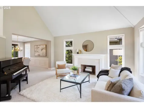 4062 Pfeifer Court Lake Oswego OR 97035