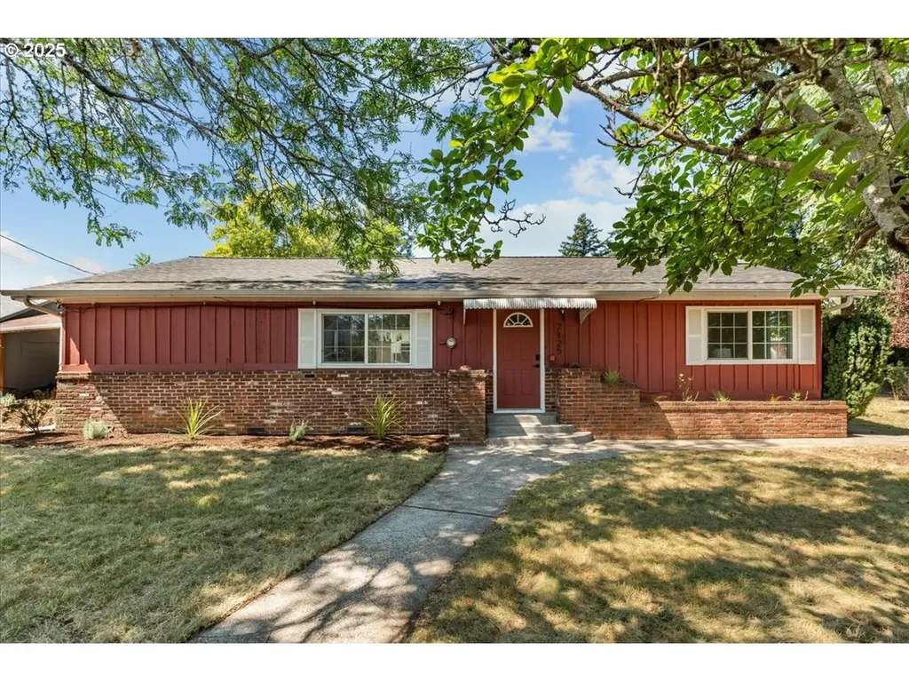 7125 SE Fern Avenue Portland OR 97206
